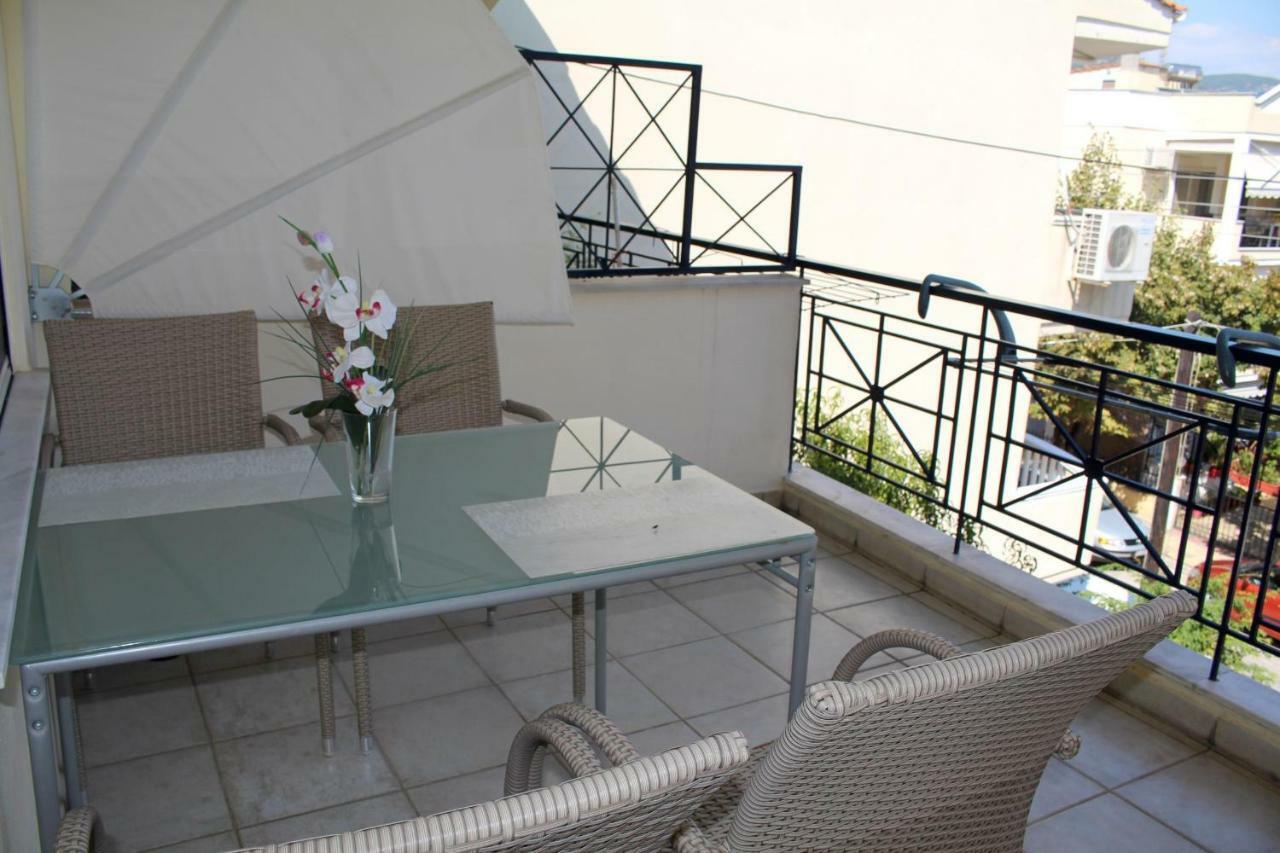 Villa Litsa à Nea Iraklitsa Extérieur photo